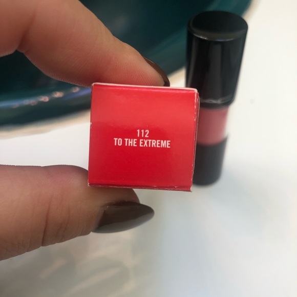 NIB MAC TO THE EXTREME CREAM LIP STAIN - Picture 5 of 7